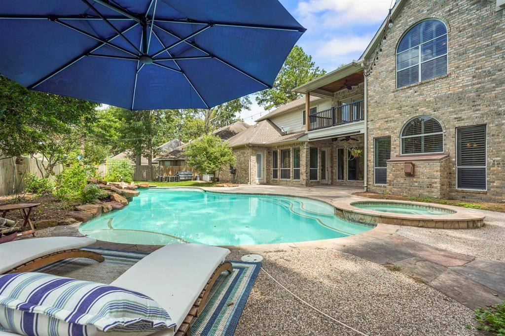 2807 Hazy Hillside CT, Kingwood, TX 77345