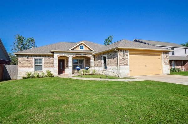 423 Rosen AVE, Arcola, TX 77583