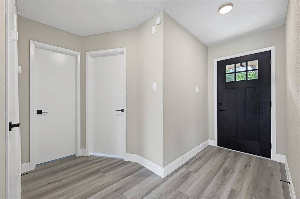 Sugar Land, TX 77498,10323 Gulfstream LN