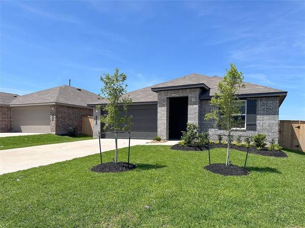 40627 Pine Spruce LN, Magnolia, TX 77354