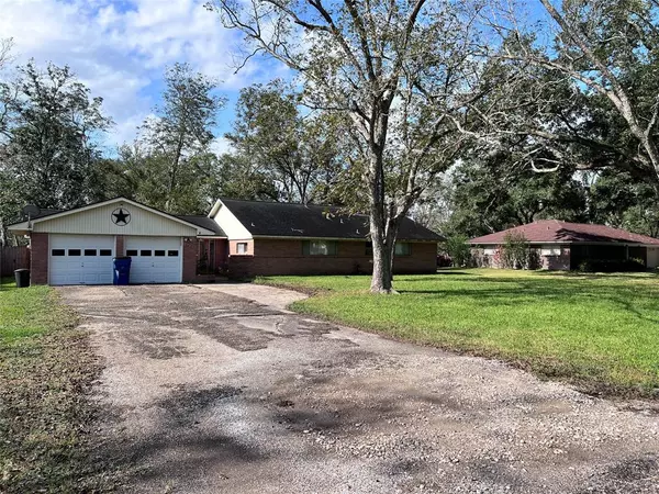 Sweeny, TX 77480,707 Maple ST