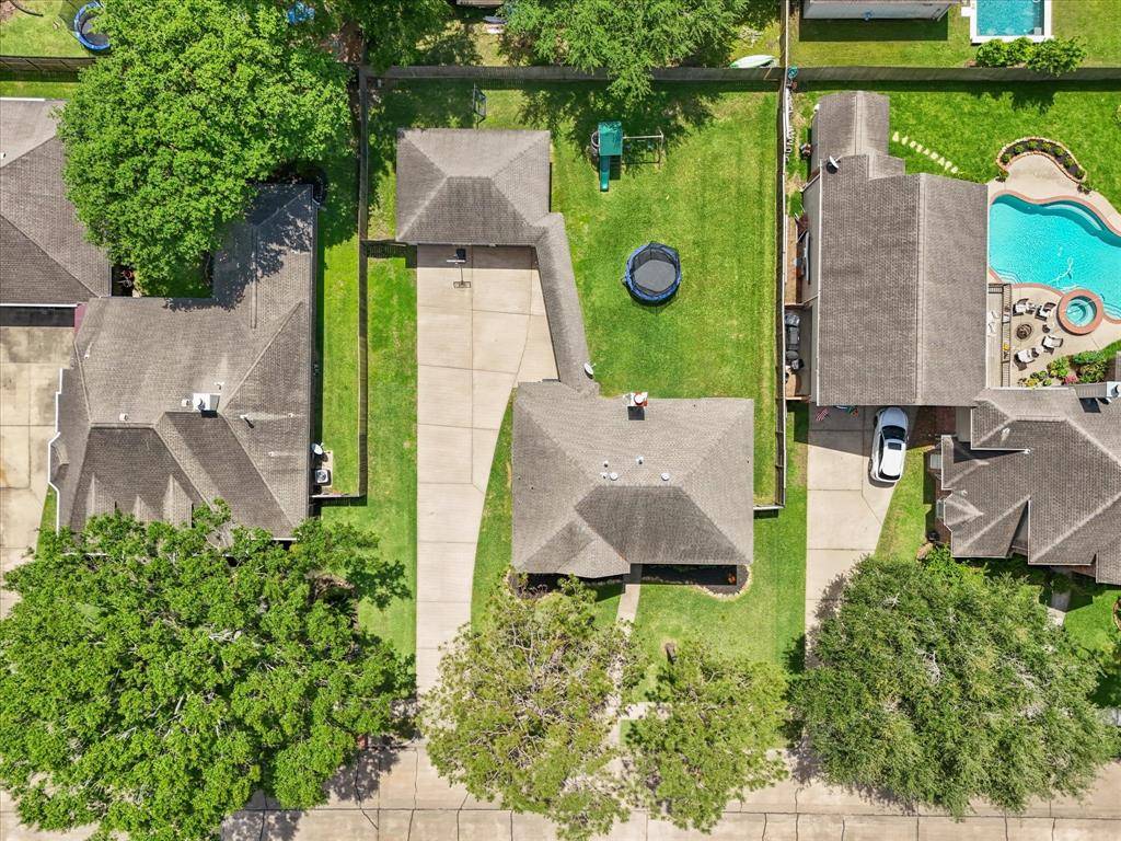 Friendswood, TX 77546,407 Windsor DR