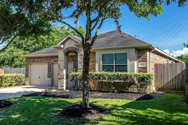 4007 Weatherfield CT, Sugar Land, TX 77479