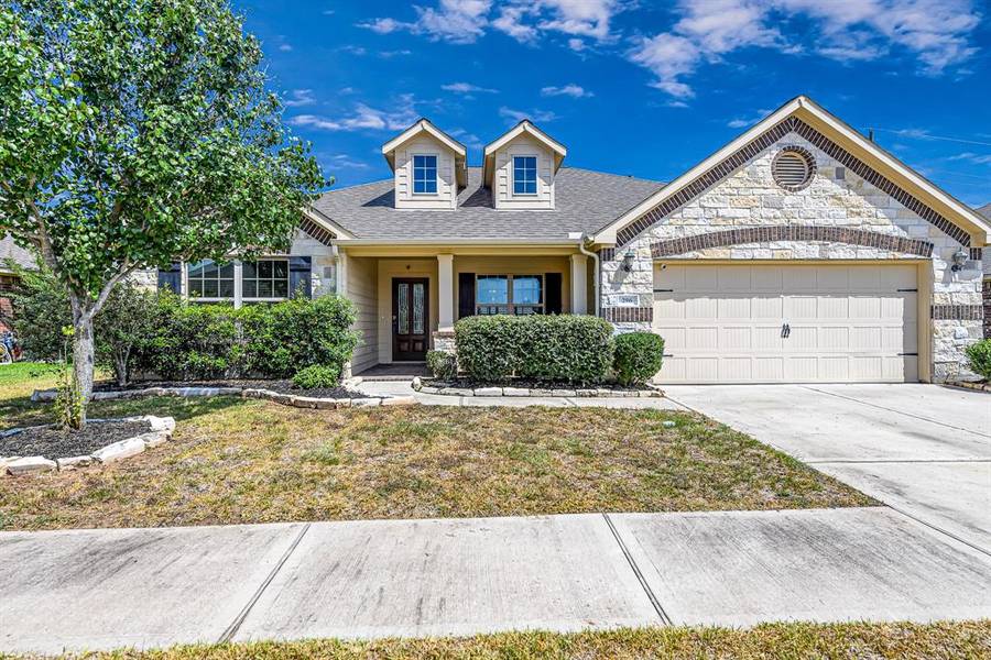 296 N Lantana CIR, Sealy, TX 77474