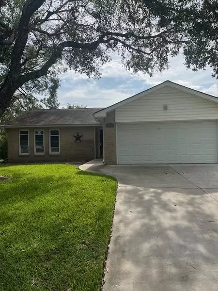 903 Postwood LN, Pearland, TX 77584