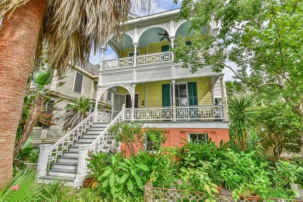 1512 Ball ST, Galveston, TX 77550