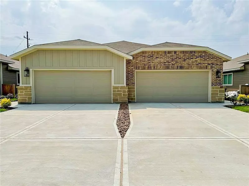 25527 and 25531 Starling LN, Magnolia, TX 77354