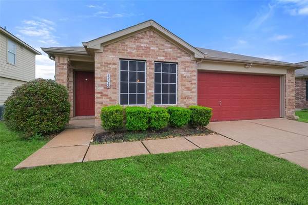 22030 Willow Shade LN, Tomball, TX 77375