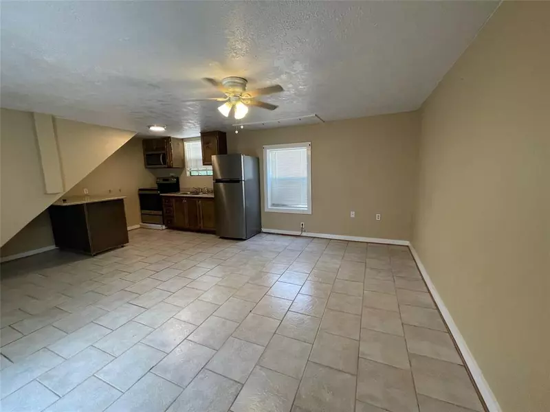 3306 Avenue R 1/2 #Rear, Galveston, TX 77550