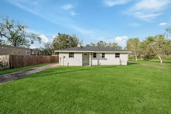 3042 County Road 510l, Brazoria, TX 77422