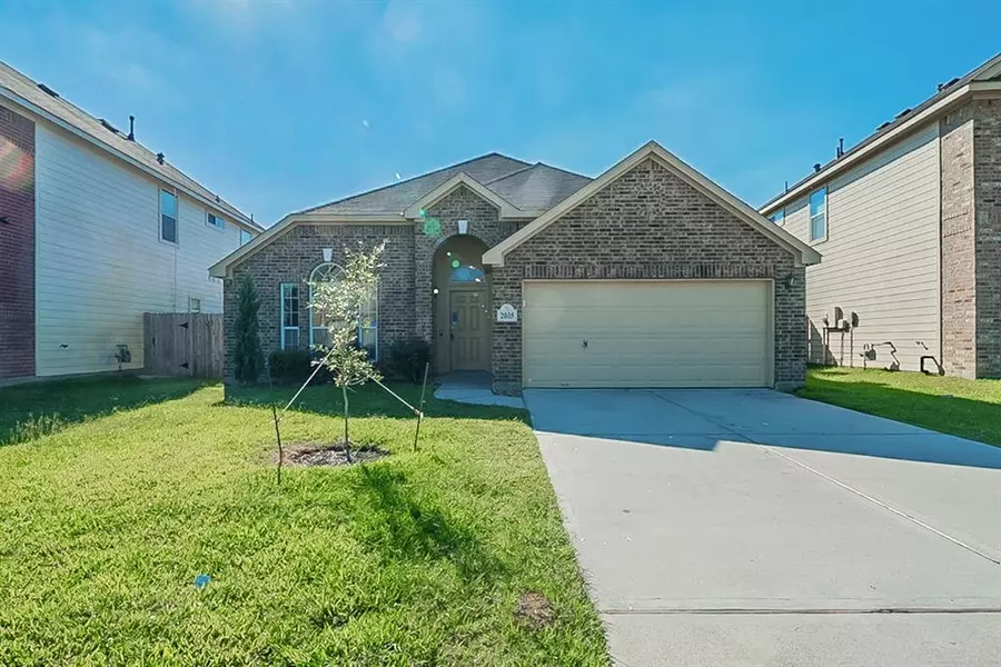 2035 Midlane DR, Conroe, TX 77301