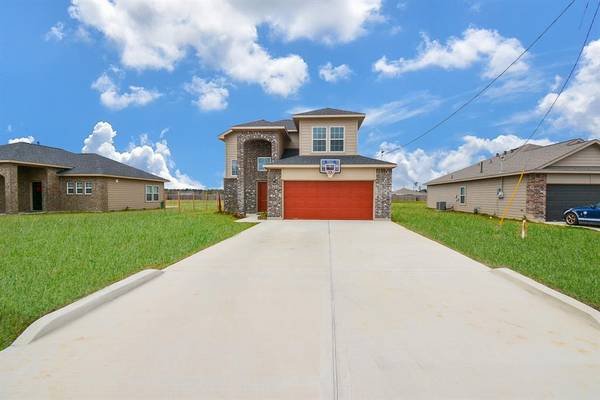 727 Road 5105, Cleveland, TX 77327