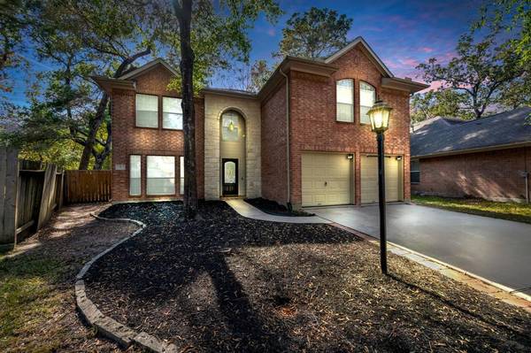 7 Florian CT, The Woodlands, TX 77385