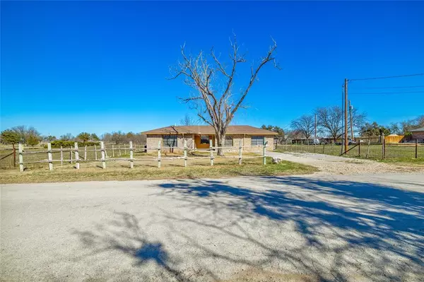 Eden, TX 76837,806 Garden AVE