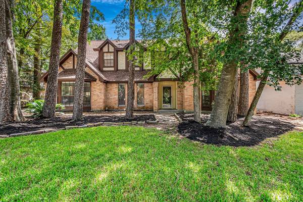 4 Falling Star RD,  The Woodlands,  TX 77381