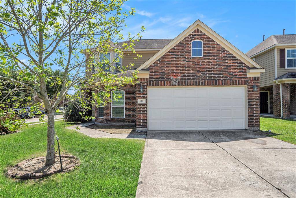 5318 El Tigre LN, Baytown, TX 77521