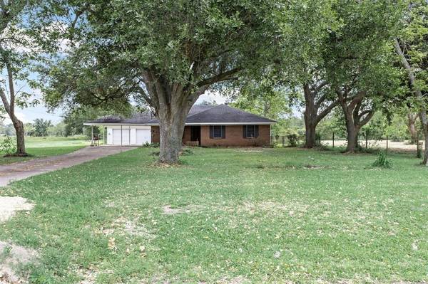 Winnie, TX 77665,1533 Dugat RD