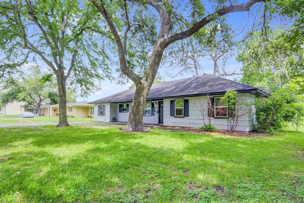 La Porte, TX 77571,415 S 1st ST
