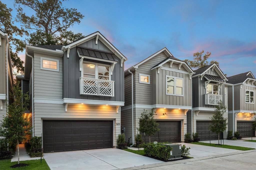 5211 Amber Sunrise DR, Houston, TX 77018