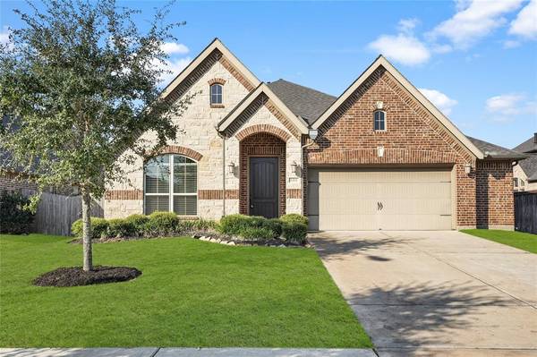 3202 Shadow View LN, Sugar Land, TX 77459