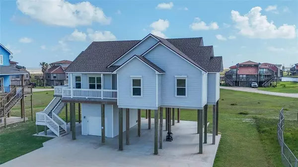 431 Private Road 640, Matagorda, TX 77457