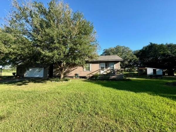 243 CR 244 North Gulf Rd, Selkirk, TX 77457