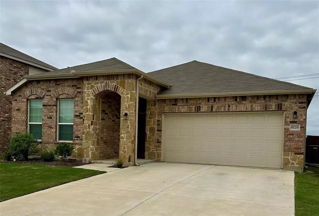 Fort Worth, TX 76131,9129 Redshire LN