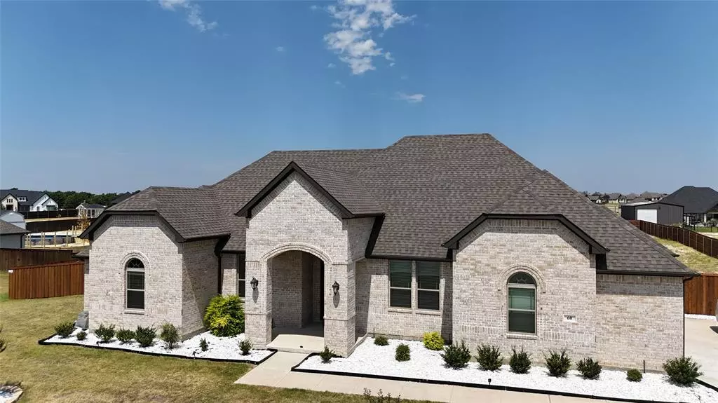 60 Tamminga TRL, Waxahachie, TX 75167