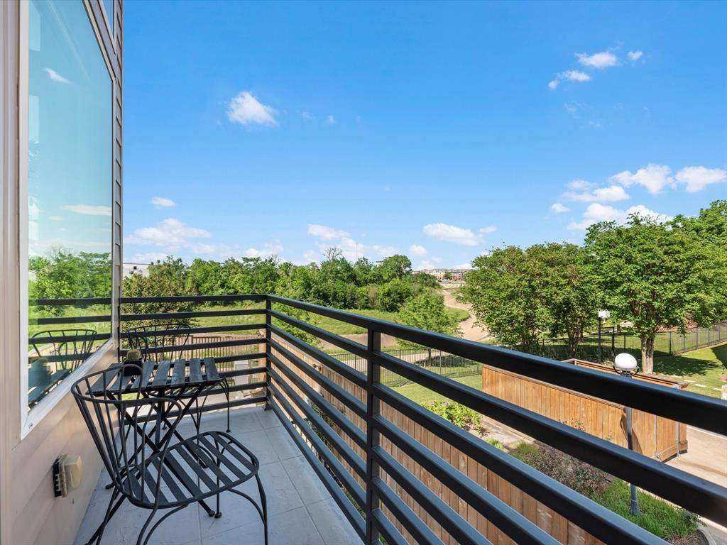 Houston, TX 77007,1437 Wagner ST