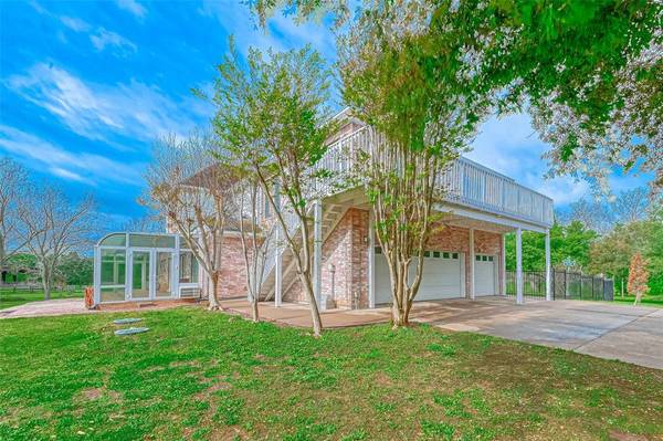 1328 Peach Ridge RD, Brookshire, TX 77423