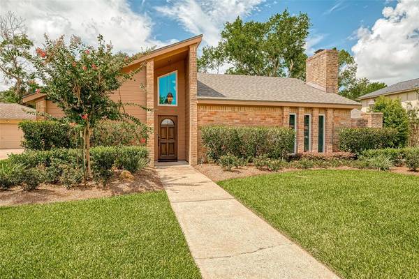 16405 De Lozier ST, Jersey Village, TX 77040