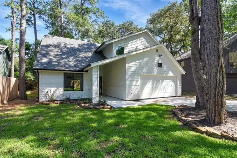 3 N Timber Top DR N, The Woodlands, TX 77380