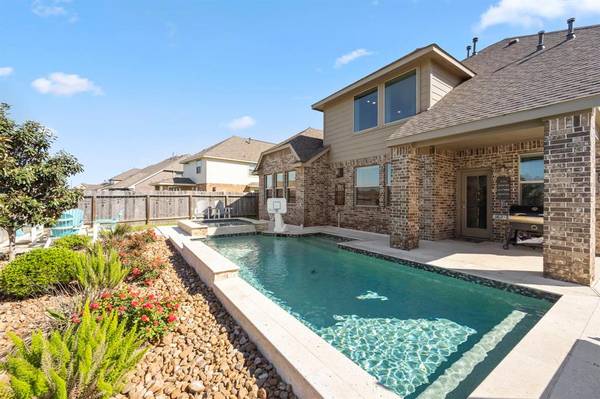 1125 Deer Valley DR, Friendswood, TX 77546