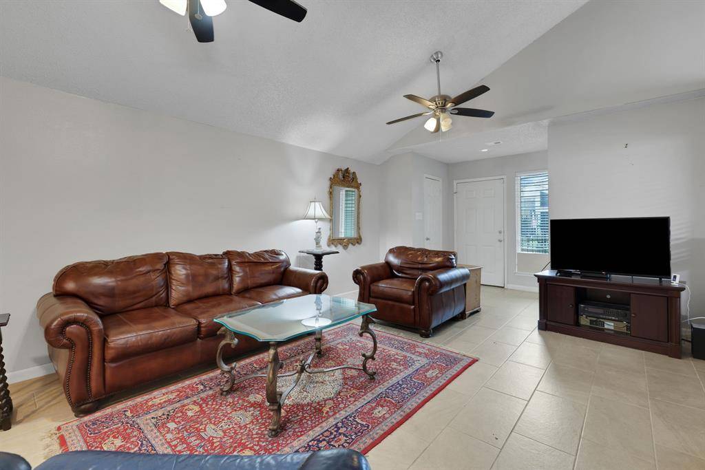 Houston, TX 77042,1912 Trixie LN