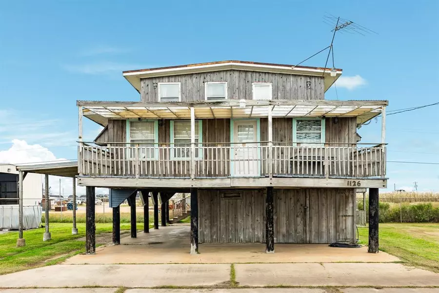 1126 Gulfview LN, Surfside Beach, TX 77541