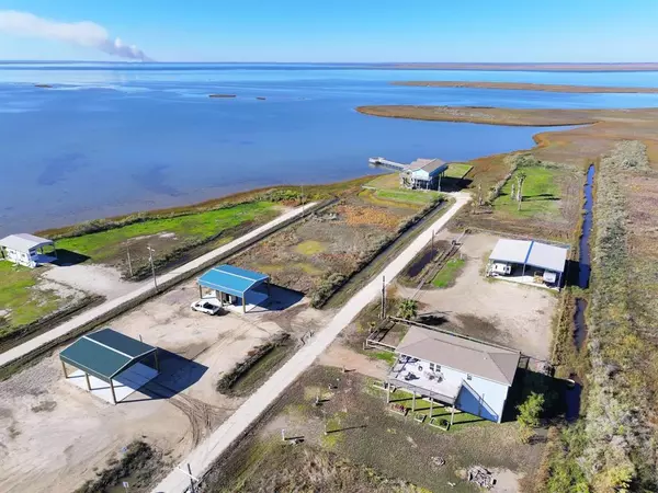 Gilchrist, TX 77617,1153 Beach Front RD