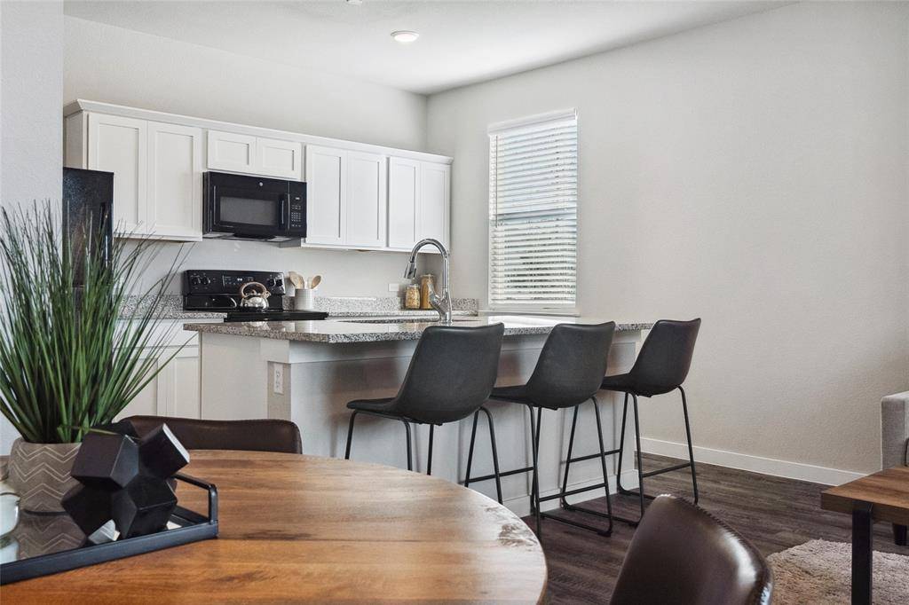 Leander, TX 78641,523-704G Powell DR