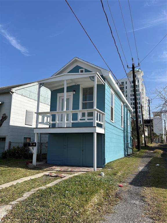 812 7th ST, Galveston, TX 77550