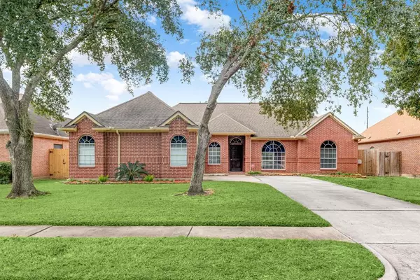 Houston, TX 77065,10215 Hedge Way DR