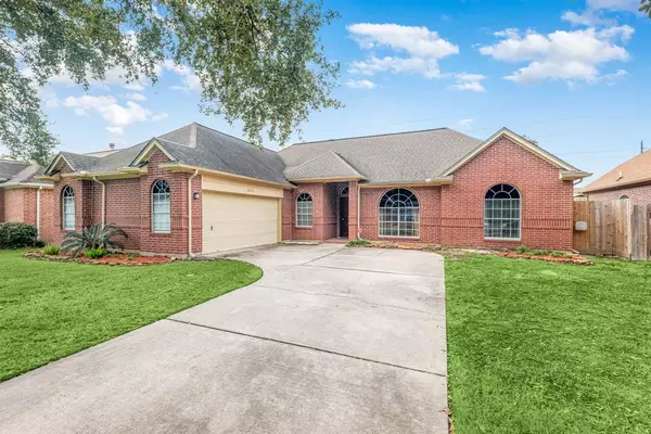 Houston, TX 77065,10215 Hedge Way DR