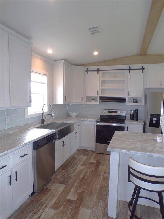 Pearland, TX 77581,127 LEAR LN