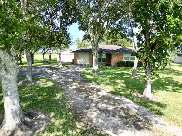 Angleton, TX 77515,22523 COUNTY ROAD 48