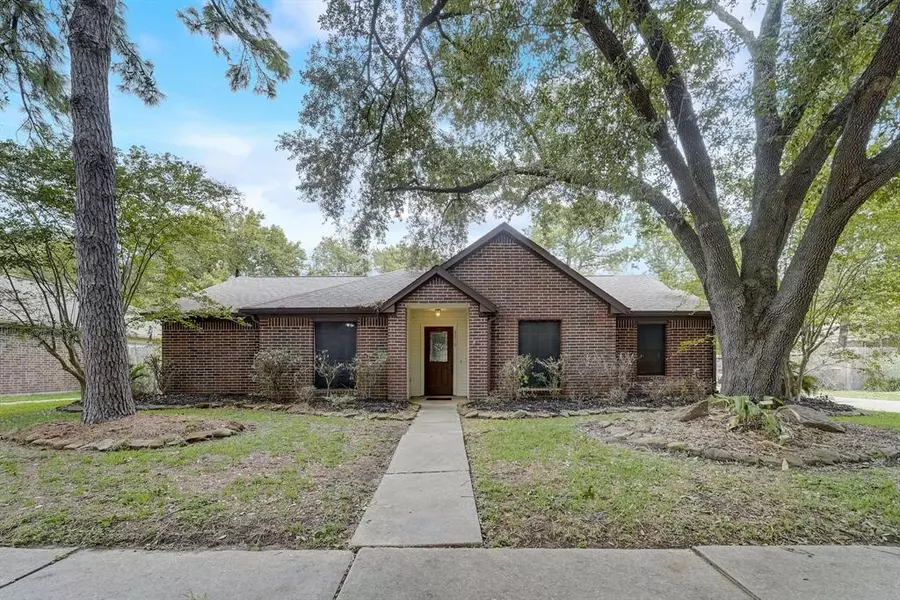 5010 Camberleigh LN, Spring, TX 77388