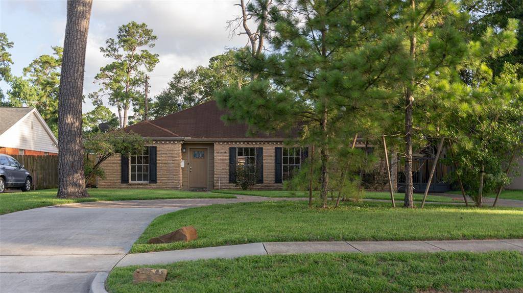 Houston, TX 77055,10023 Westview DR