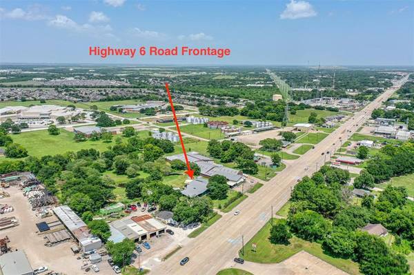 Alvin, TX 77511,1612 W Highway 6