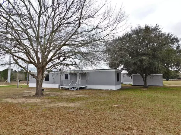 1607 Mallard LN, Sealy, TX 77474