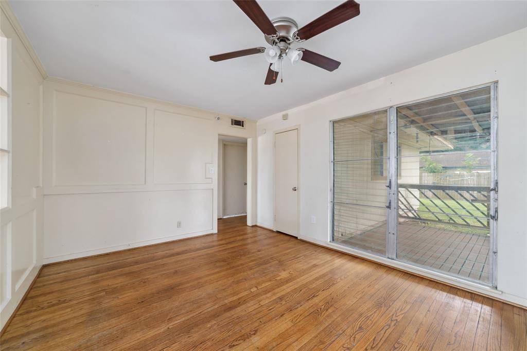 Houston, TX 77055,8029 Longridge DR