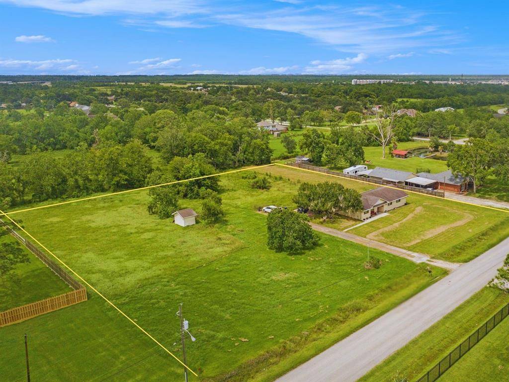 14030 Santo Park RD, Dickinson, TX 77539