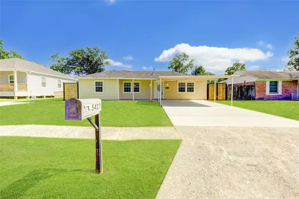 5427 Lillian ST, Baytown, TX 77521