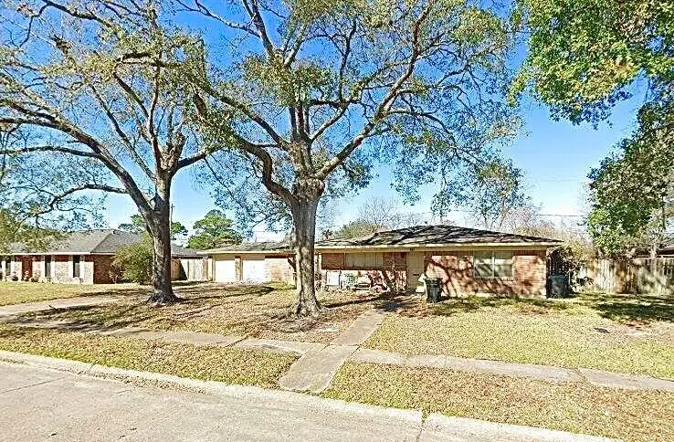 309 Princess DR, Houston, TX 77034